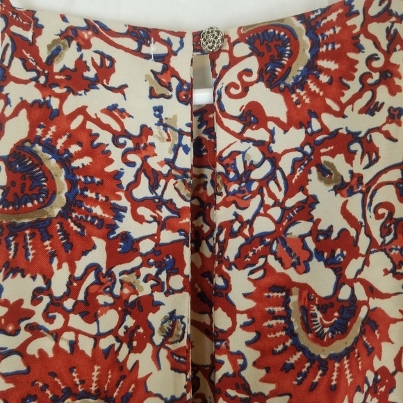 Due south dress - Picture 2 of 4